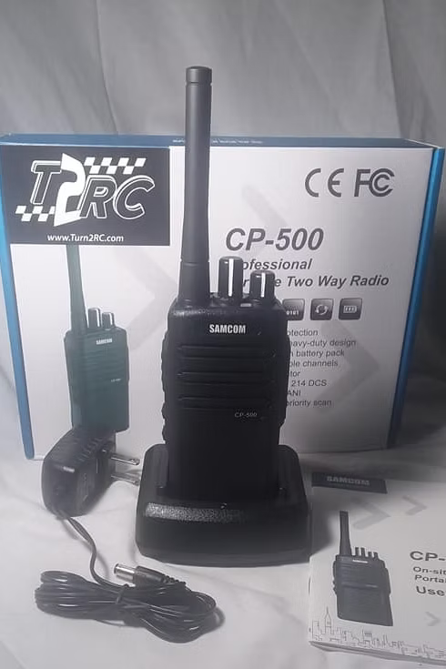 CP500 4 WATT 16 CHAN. PRO RADIO COMPLETE