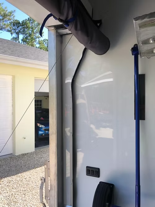 Trailer Curtain Zipper Center Closure and Zipper sides and top
